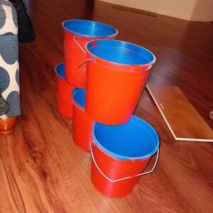 5 Multipurpose Buckets